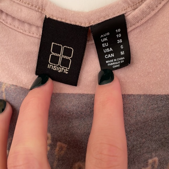 Graphic Insight top - Picture 4 of 4